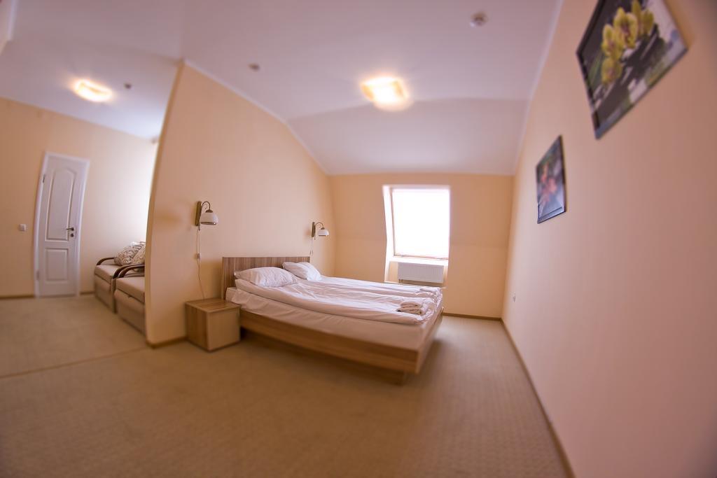 Budget Ekotel 3*